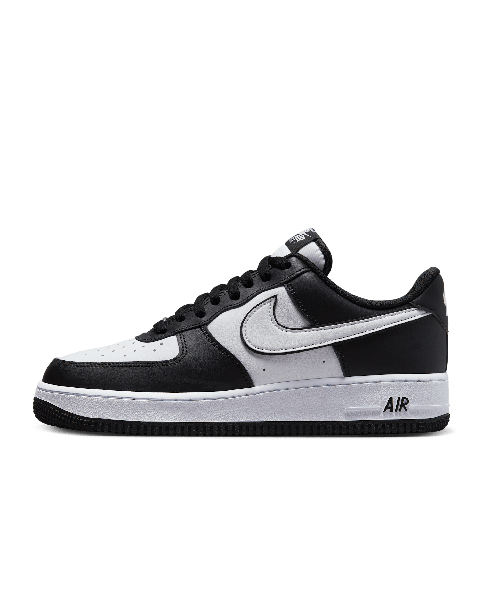 ●23.5 ホワイトブラック　NIKE エアフォース1 新品】NIKE AIR FORCE 1 '07 